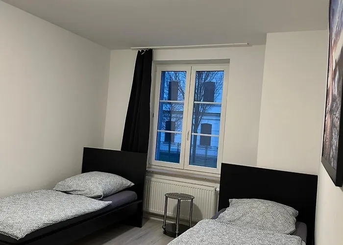 Guenstige Und Traumhafte Ferien- Und Monteurswohnung Zentral In شقة