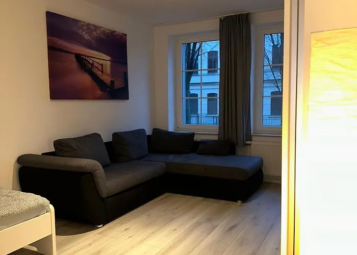 Guenstige Und Traumhafte Ferien- Und Monteurswohnung Zentral In شقة لبسيا